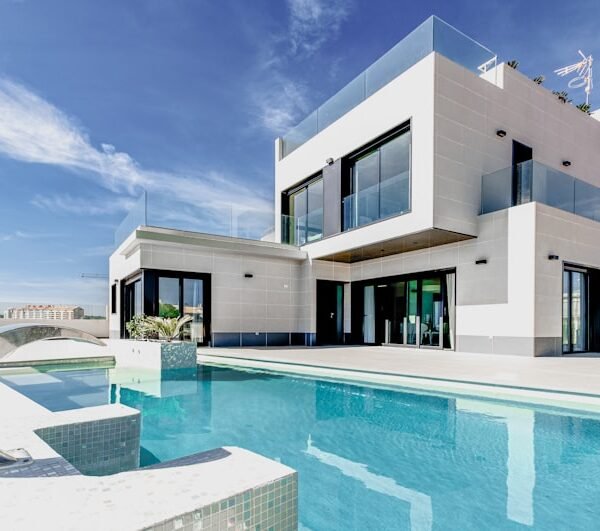 The Obsidian Villa